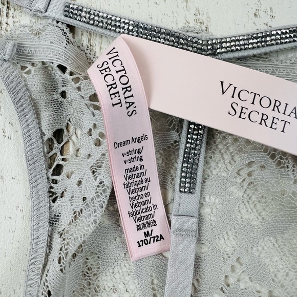 Victoria’s Secret Dream Angels Shine Strap V-String Thong Pantie Medium - Picture 8 of 8
